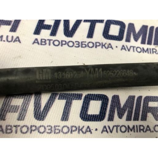 Патрубок розширювального бачка Opel Zafira B 1.6 16V 2005-2011 13160254